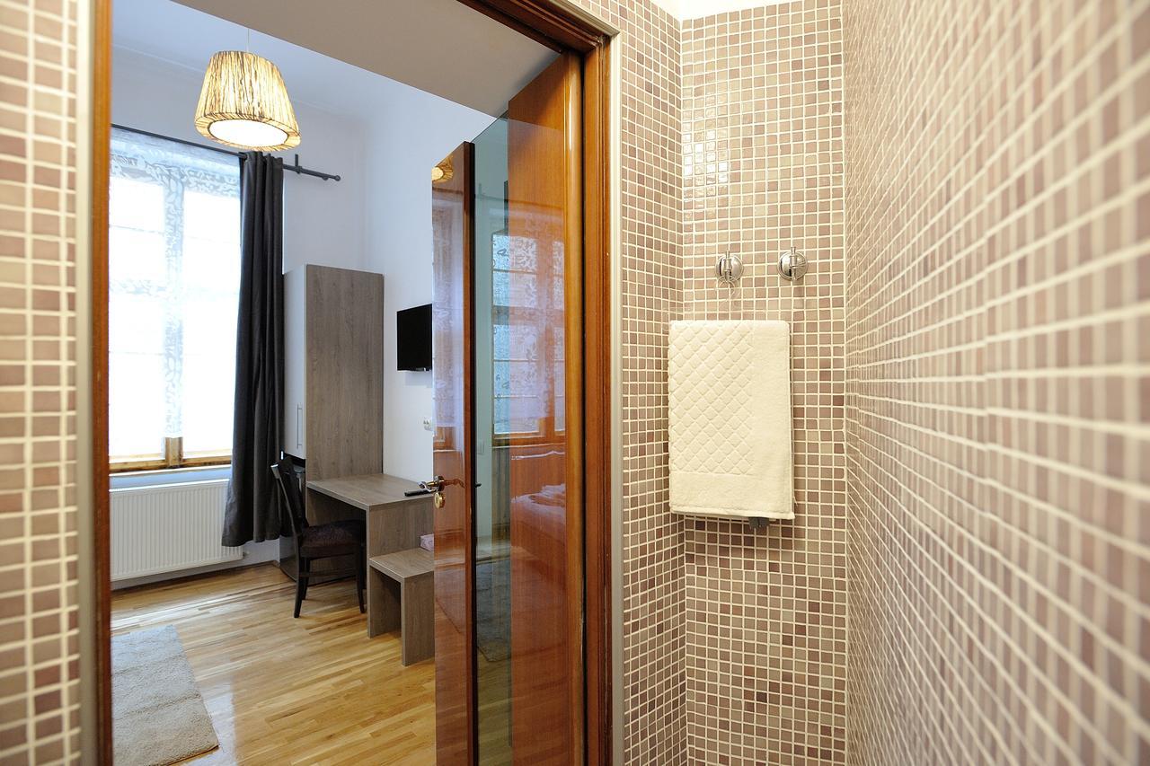 Dinicu Residence - Central Location บราชอฟ ภายนอก รูปภาพ